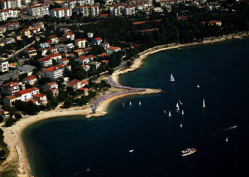 Apartments Flora Crikvenica Exterior foto